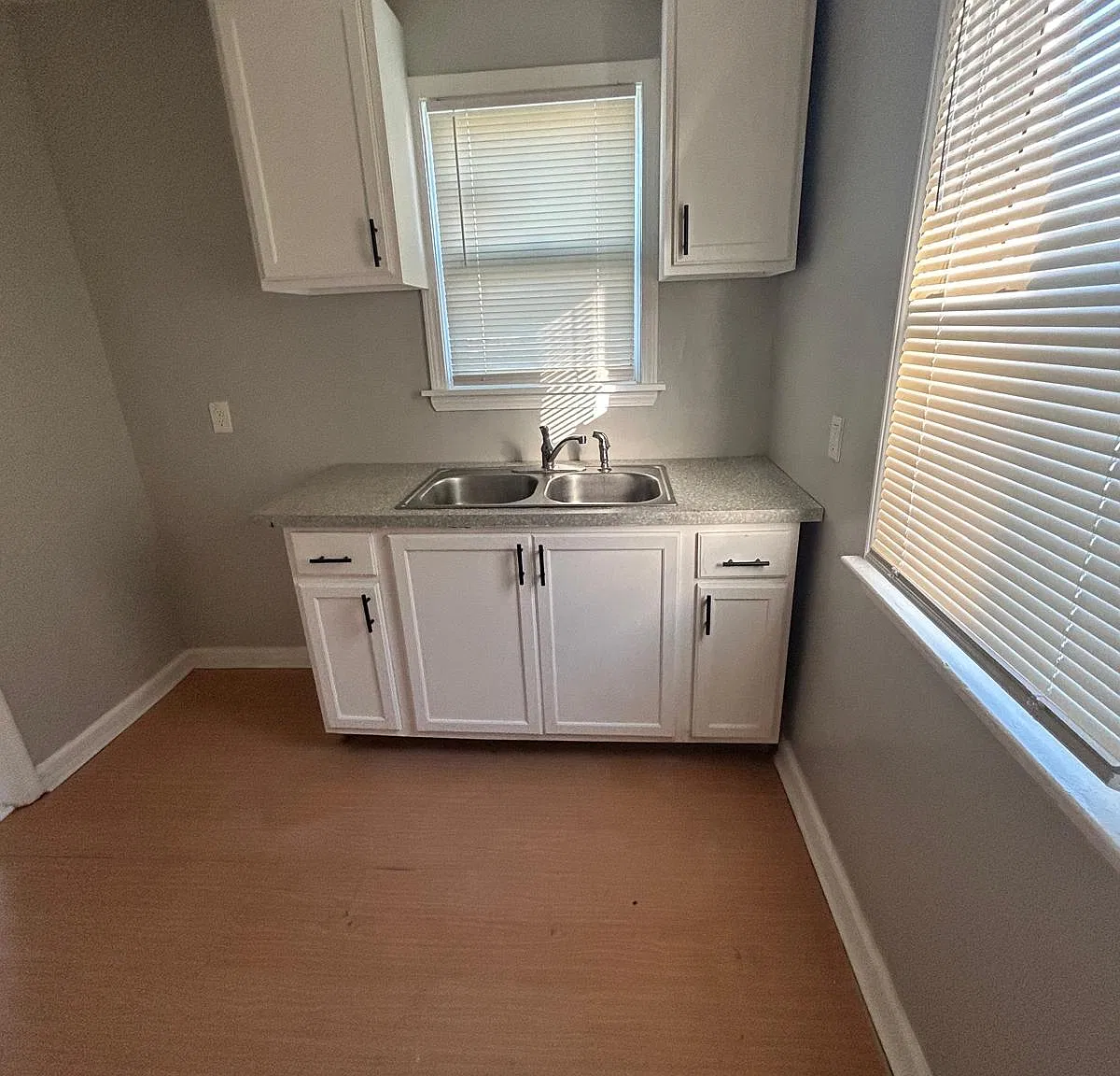 3 bed, 917 sqft, $1,400 — Photo 3