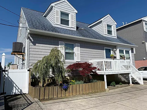 144 N Derby Ave Photo 1