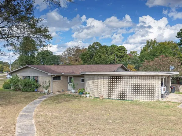 301 Wake Village Rd, Wake Village, TX 75501