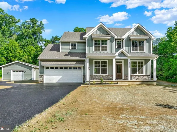 825 Furnace Rd, York, PA 17406