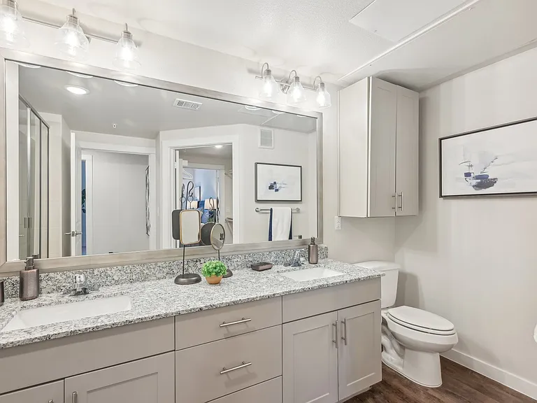 Luxia Rockwall Downes — Photo 21