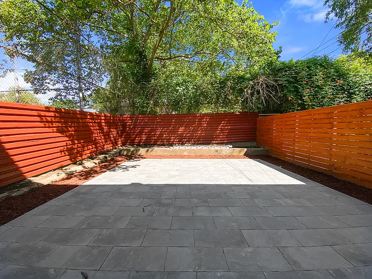 62 Woodbine St #1 — Photo 1