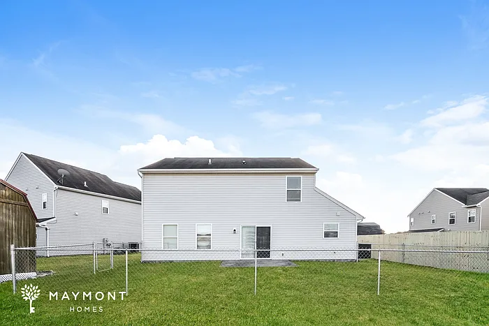 446 Sharp Ct — Photo 12