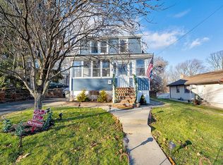 9 Squaw Brook Rd, North Haledon, NJ 07508