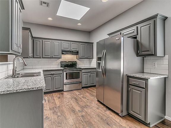 4th image of 17616 Copper Creek Dr