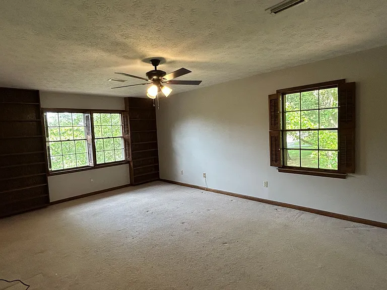 504 Stoney Brook Dr SW — Photo 15