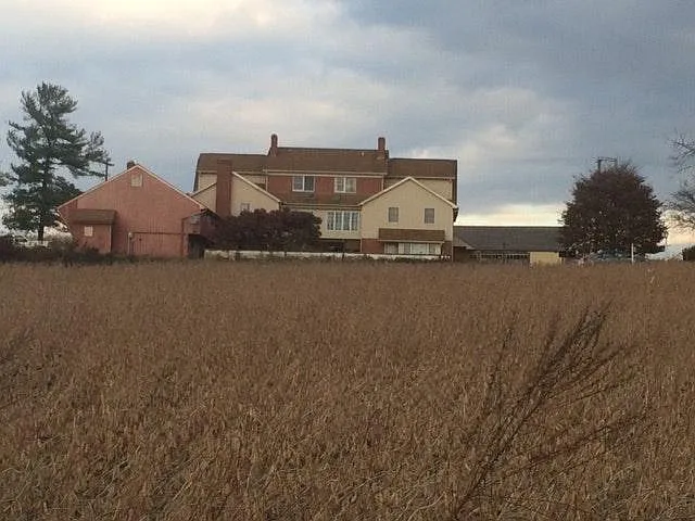 Beautiful country setting in a safe environment