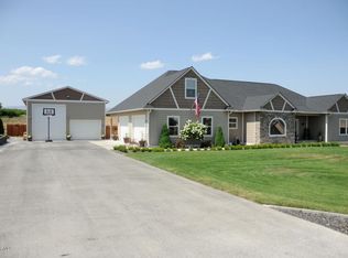 506 S 123rd Ave, Yakima, WA 98908