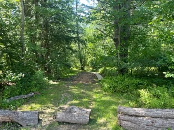 2 Cove Lane, Standish, ME 04084