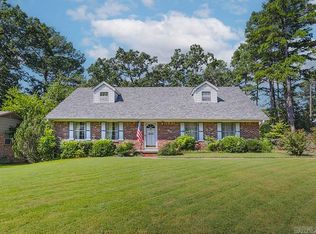 1120 Claywood Dr, Little Rock, AR 72227