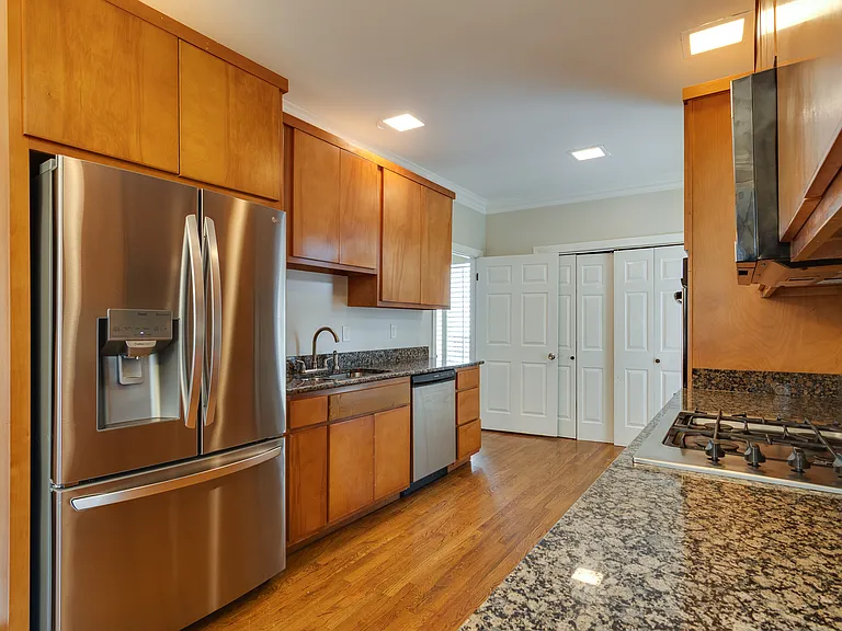 186 S Belvedere Blvd — Photo 11