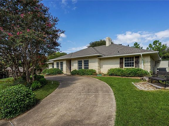 2nd image of 2918 Club Meadow Dr
