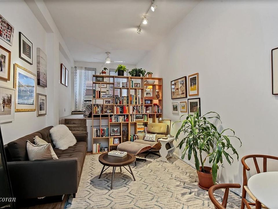 1st image of 15 Waverly Pl #6M