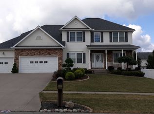 6048 Deerfield Dr, Fairview, PA 16415