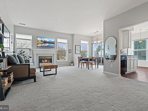 3rd image of 5908 Founders Hill Dr Unit 203