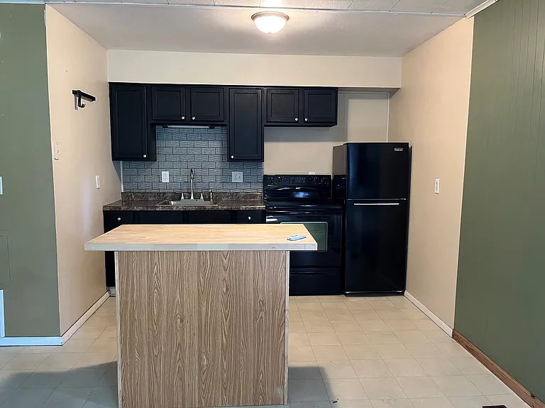 2220 E Market St #2222 — Photo 1