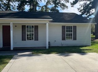 6463 Rockford Dr, Fayetteville, NC 28304