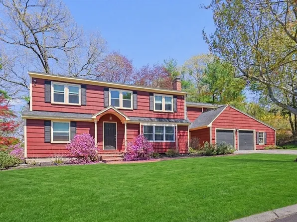 27 Lincoln St, Andover, MA 01810