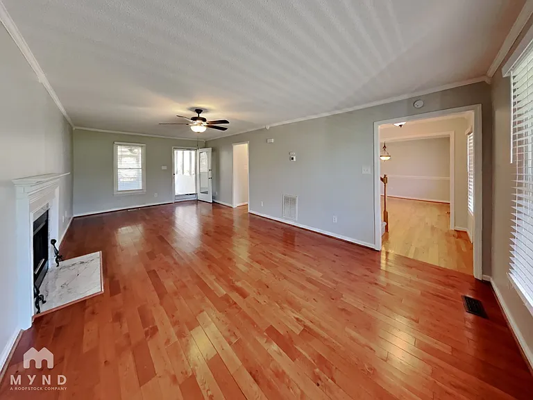 613 Jordan Ridge Ln — Photo 7