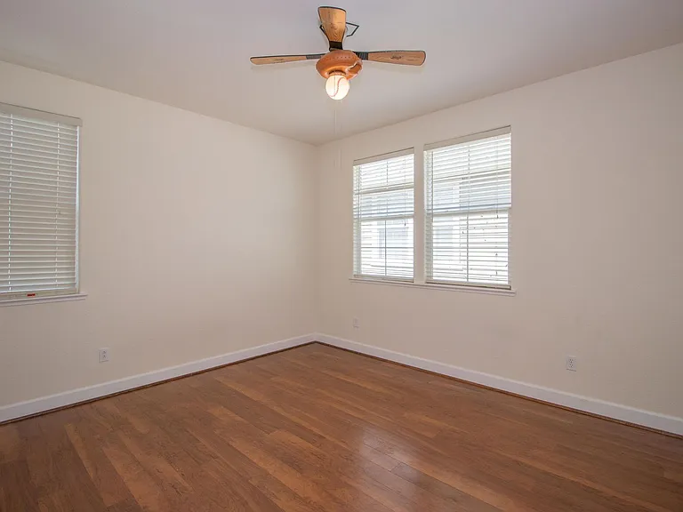 6239 Newhaven Ln — Photo 46