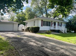 1047 Alhi St, Waterford, MI 48328