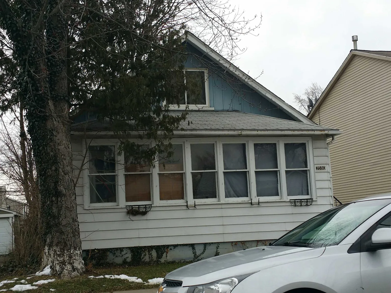 3590 Bacon Ave photo 1