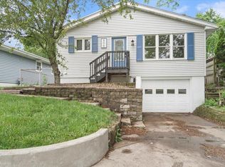 906 S Cottage Ave, Normal, IL 61761