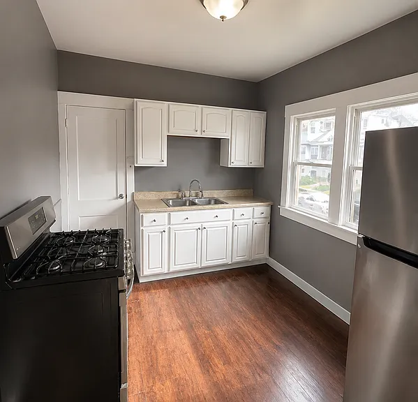 12602 Locke Ave — Photo 5