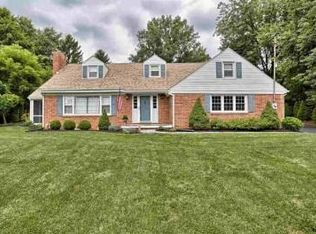 29 Maple Rd, York, PA 17403