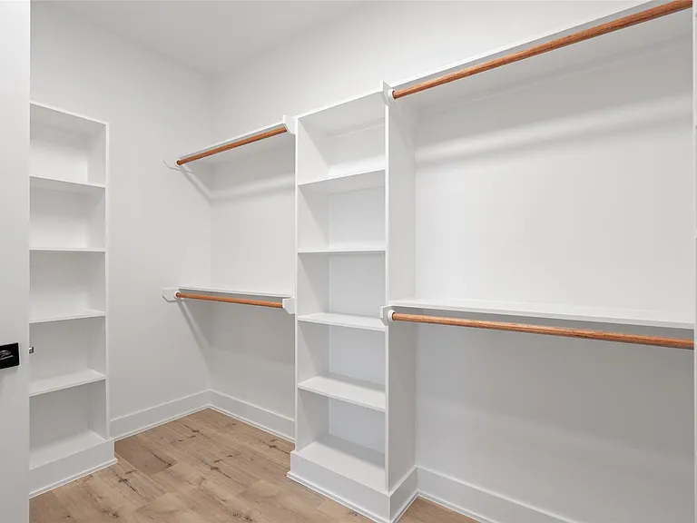2713 Bristol Dr #1 — Photo 9