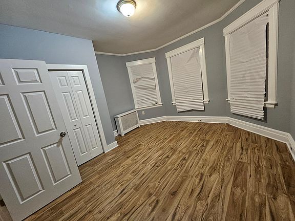3rd image of 34 Tremont St Floor 1