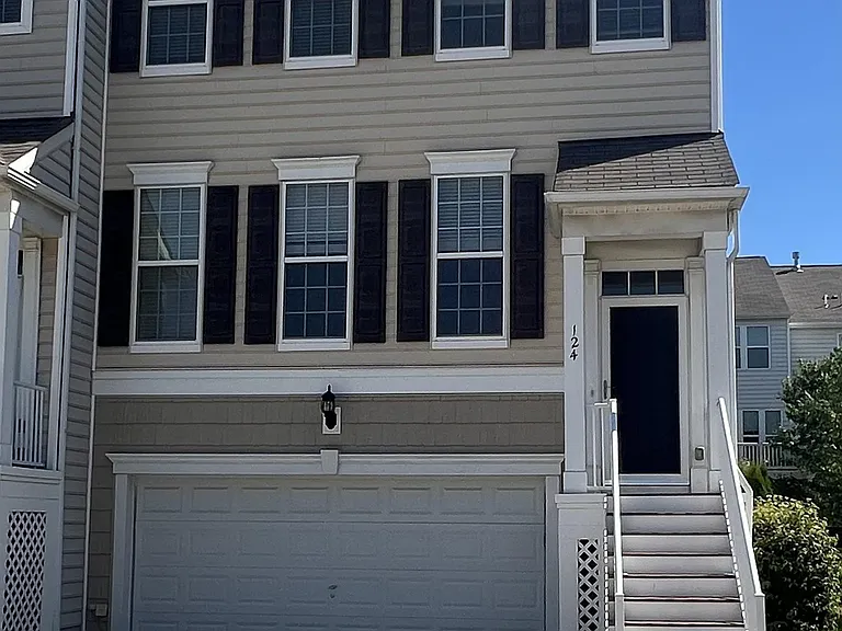 124 Wilder Way #1 — Photo 1