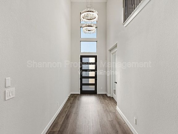 5th image of 2030 Green Haven Ct