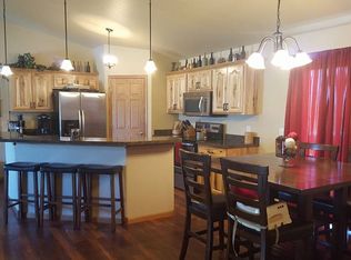 814 Lone Soldier Rd, Box Elder, SD 57719