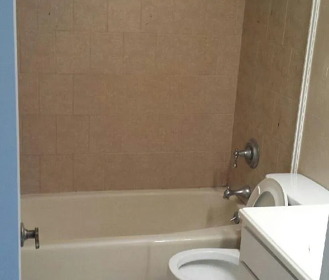 1067 York Way — Photo 33