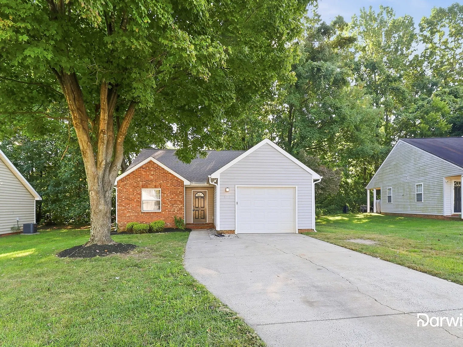 3 bed, 2.0 bath, 1225 sqft, $1,965 — Photo 1