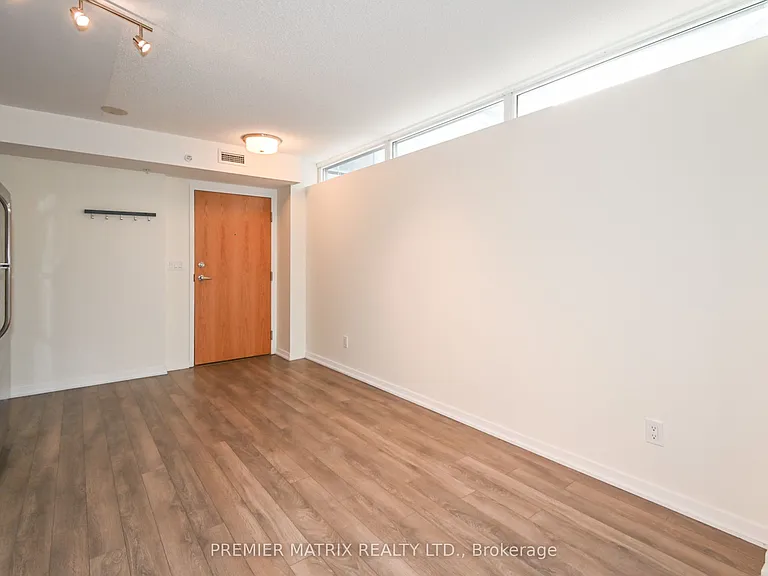 20 Joe Shuster Way #1302 — Photo 7