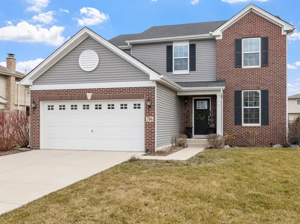 706 Wildwood Dr, Minooka, IL 60447