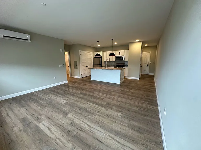 Central @ Waterford Woods — Photo 24