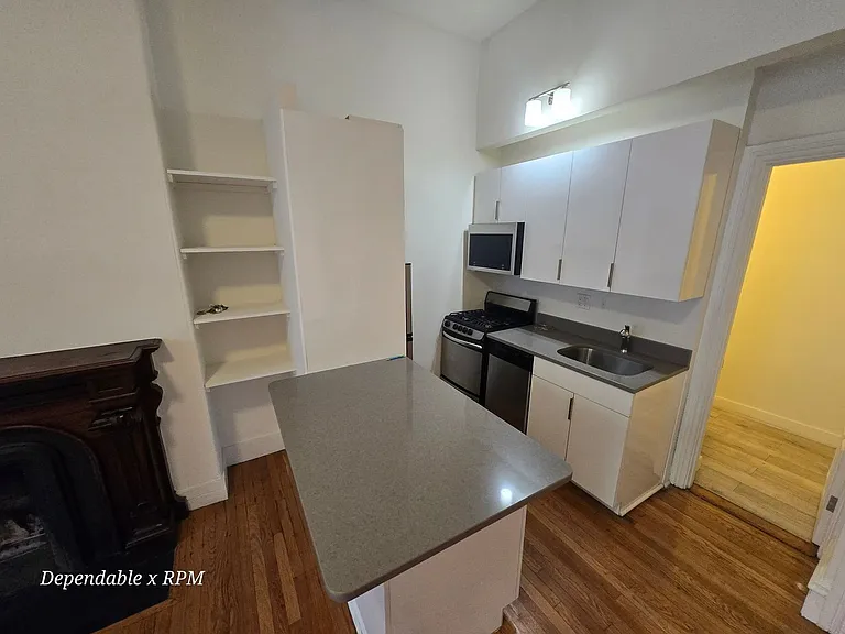 86 Charles Street — Photo 8