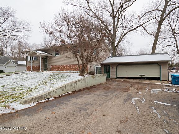 3rd image of 35362 51st Ave