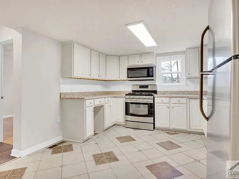 155 Dwight Rd — Photo 21