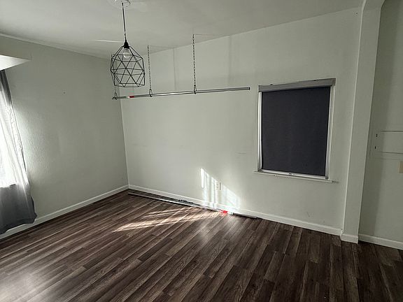 5th image of 296 E 36th St