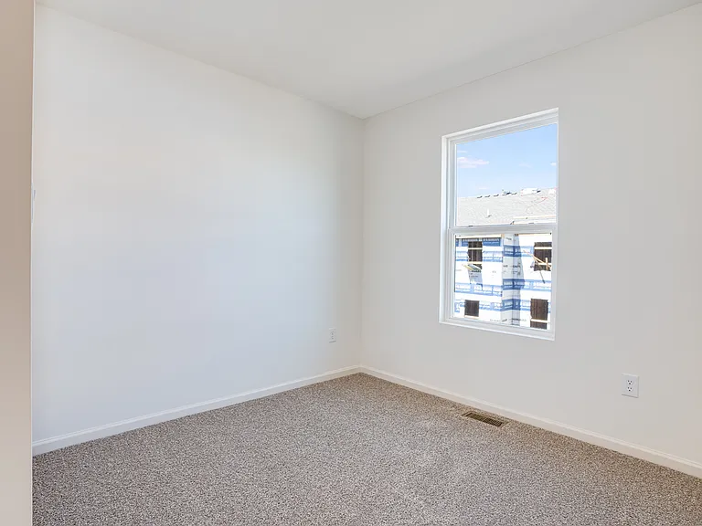 2131 Sassafras Way #D — Photo 8