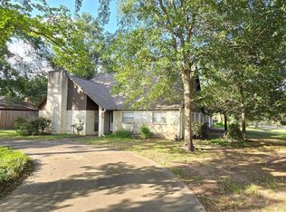 19426 Lockridge Dr, Spring, TX 77373