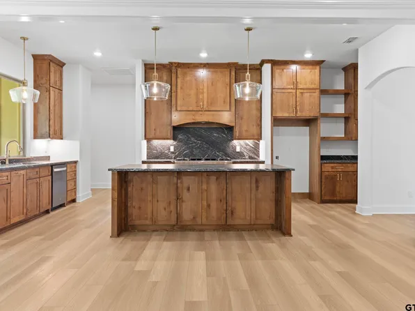 13808 Luka Ln, Tyler, TX 75704