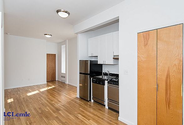 1st image of 1361 Lexington Ave #3