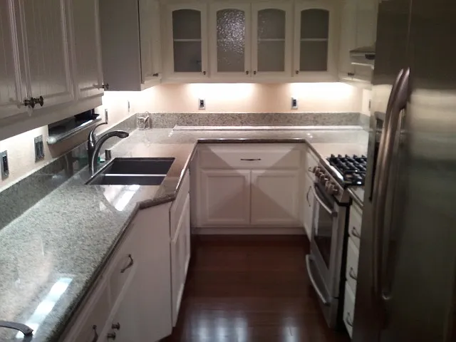 221 Lyons Ave photo 1