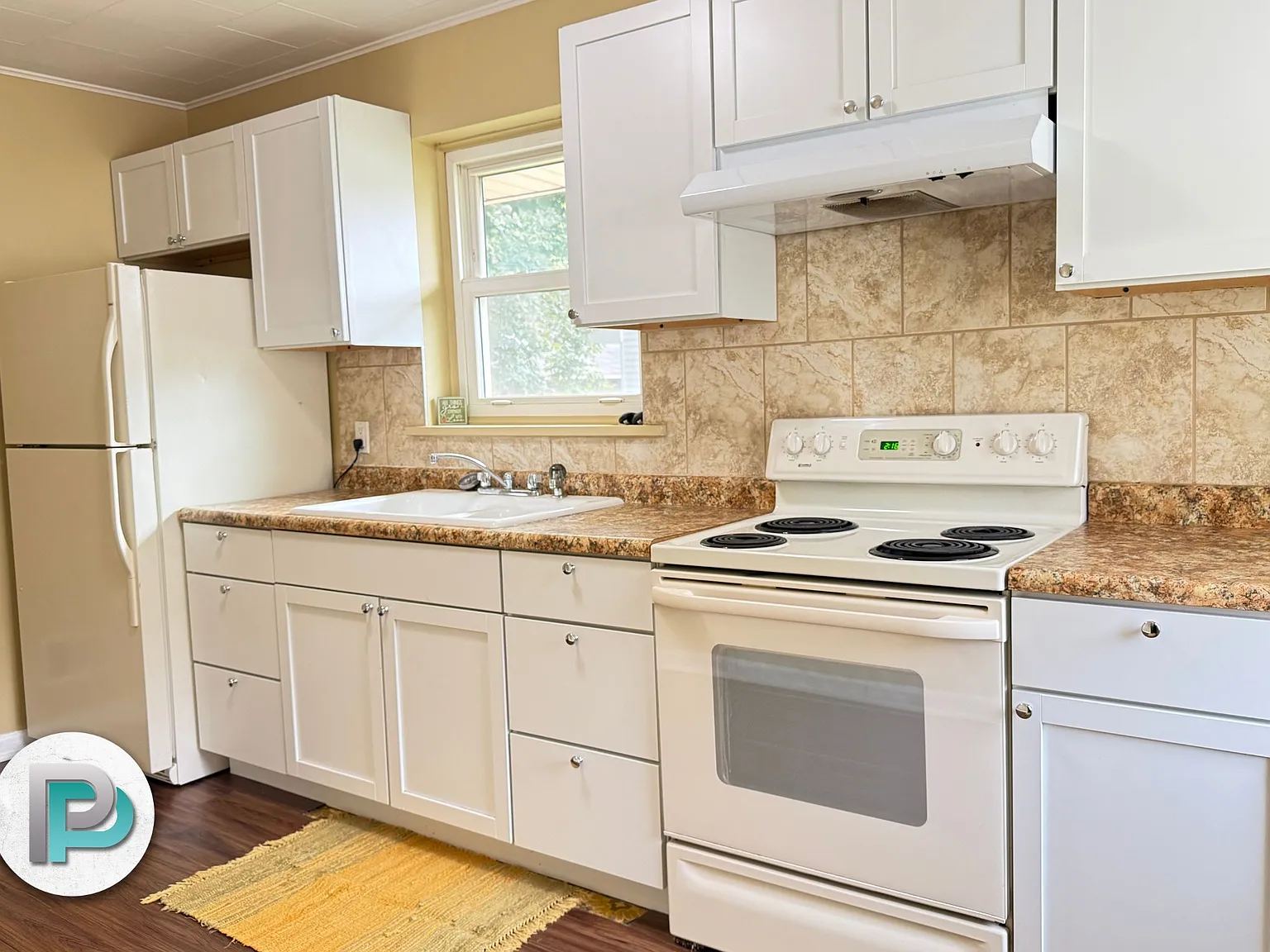 2 bed, 792 sqft, $1,050 — Photo 3