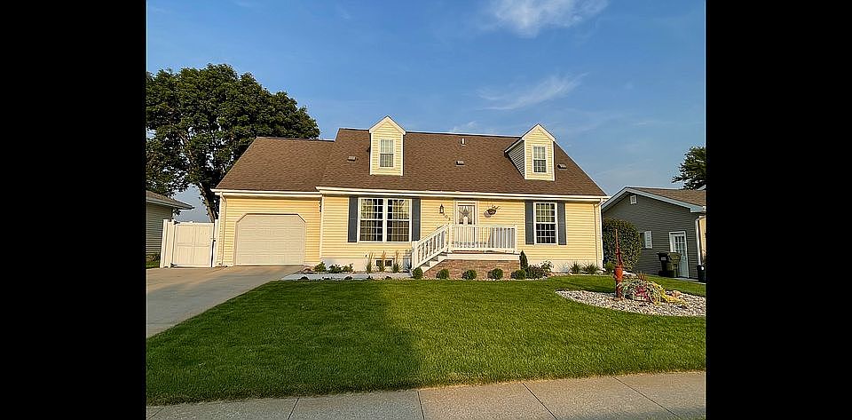 1st image of 803 Hillside Dr
